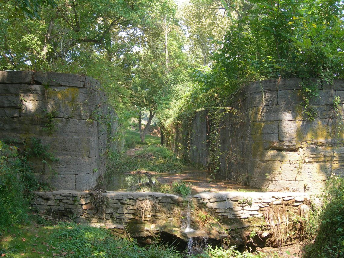 Take a picnic to the canal locks at the Ben Salem Wayside between Lexington and Buena Vista on Rt. 60.